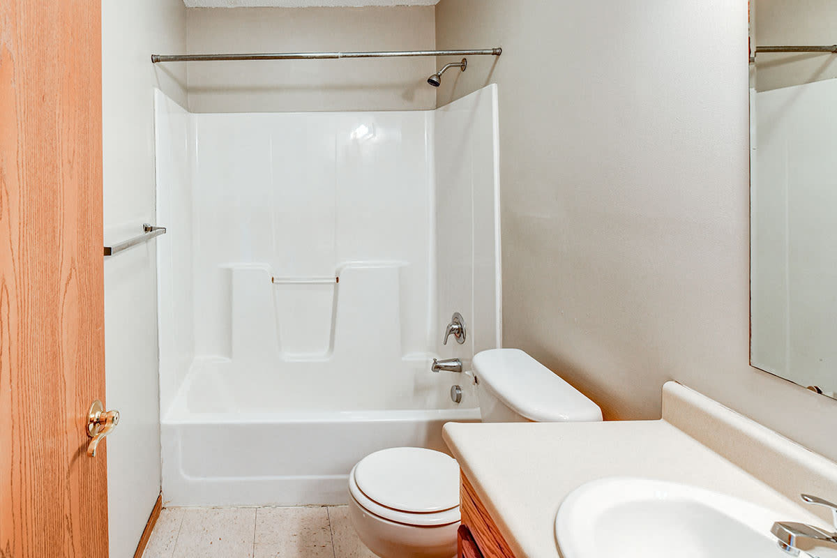 Photos and Video of Tremont Greene in Tiffin, OH